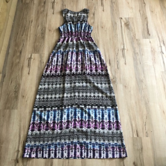 Charlie Jade Black and Blue Patterned Dress - Picture 7 of 9